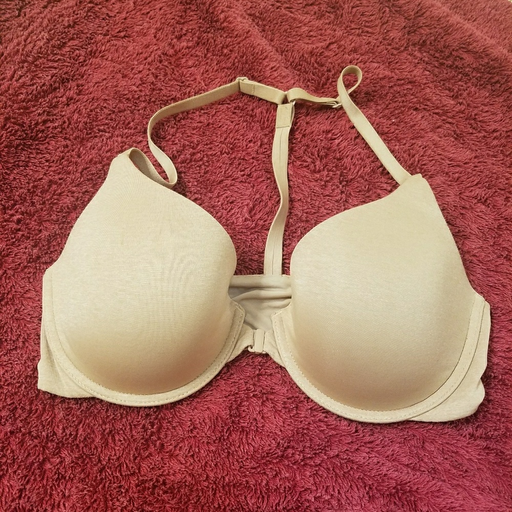 32d semi/demi Victoria secret bra